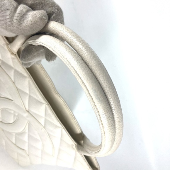CHANEL White Caviar Leather Logo Shoulder Bag - Picture 8 of 16